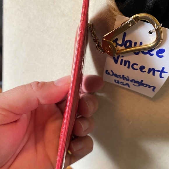 LV Vernis Key Cles in Pink - Picture 8 of 16